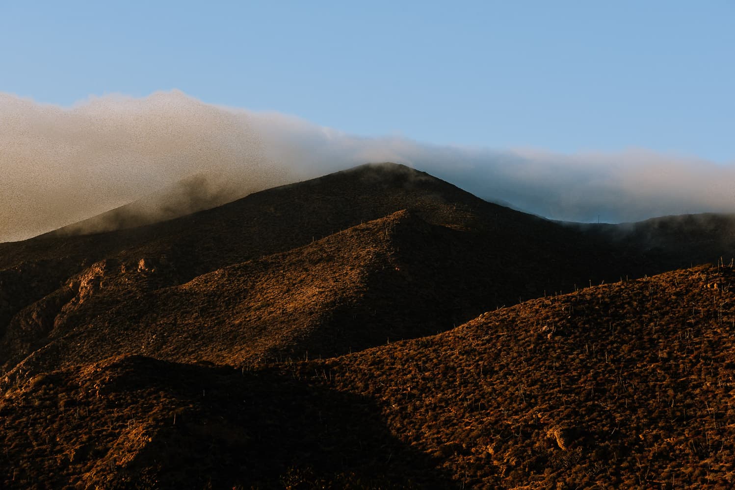 Fotografía de save the date en Ensenada Baja California por fotógrafo de bodas destino en México